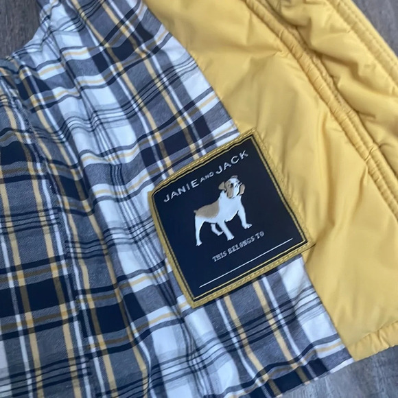 Janie & Jack Butter Yellow Quilted Vest - Picture 4 of 5